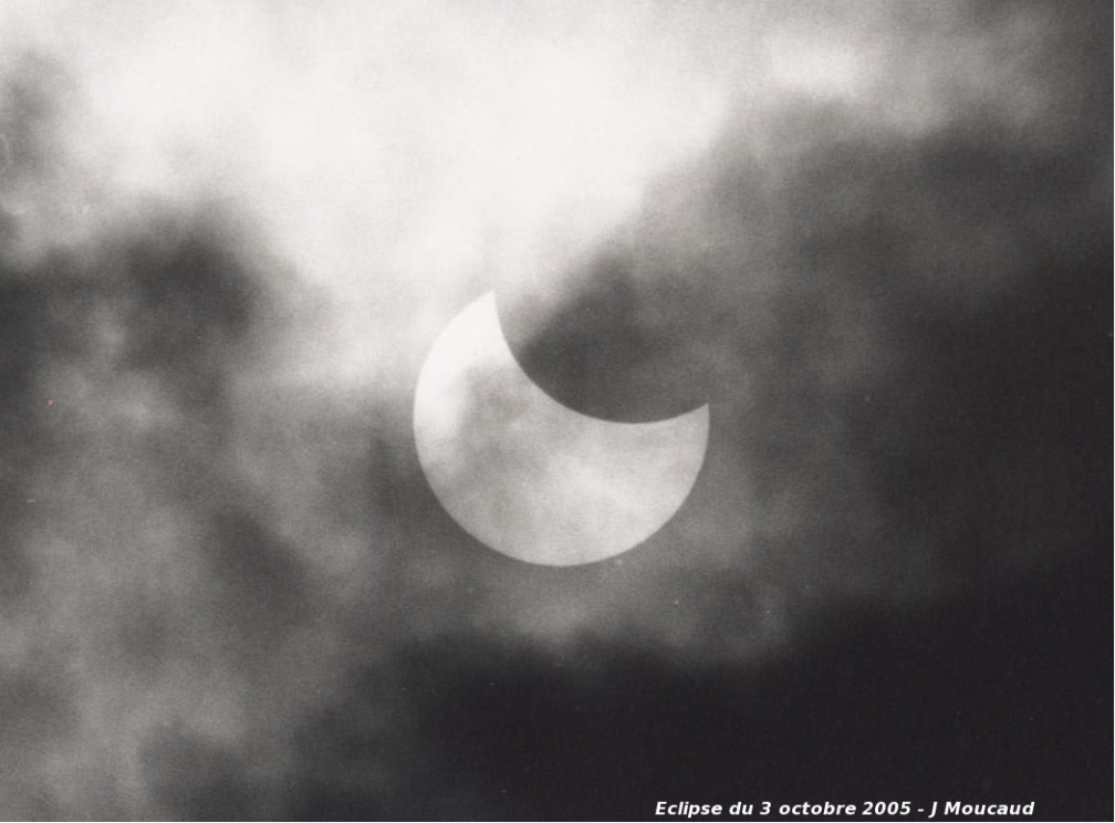 003-eclipse3octobre 2005.jpg.jpg