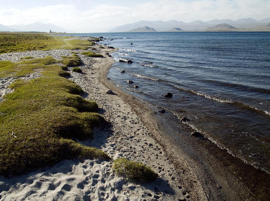 petite-plage-en-Mongolie.jpg