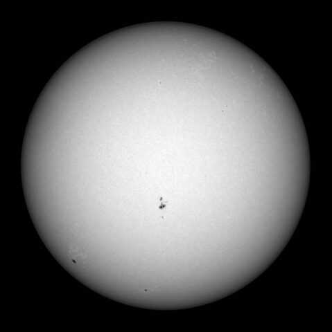 2026-06-15-0953_5-Photosphere-Soleil_Ares-M PRO_Gain=160_mean_100r_145reg